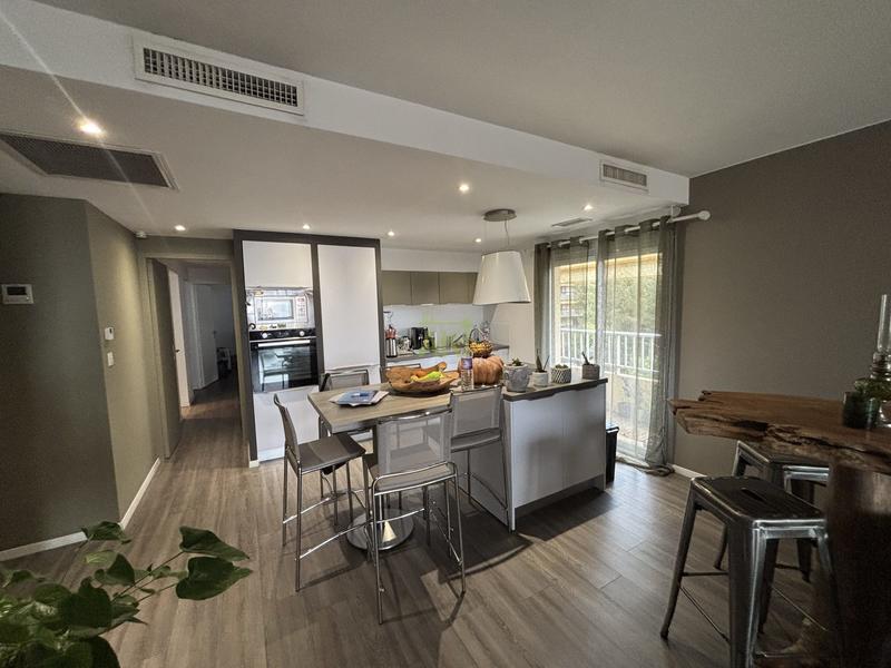 Appartement - 95 m² - 3 pièces