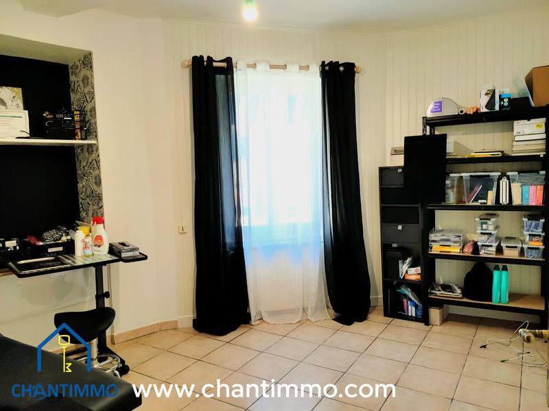 Maison - 94 m² - 5 pièces