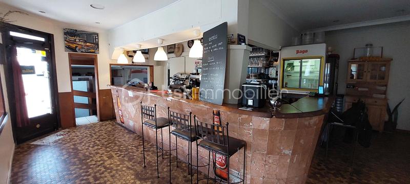 Local commercial - 140 m² - 5 pièces