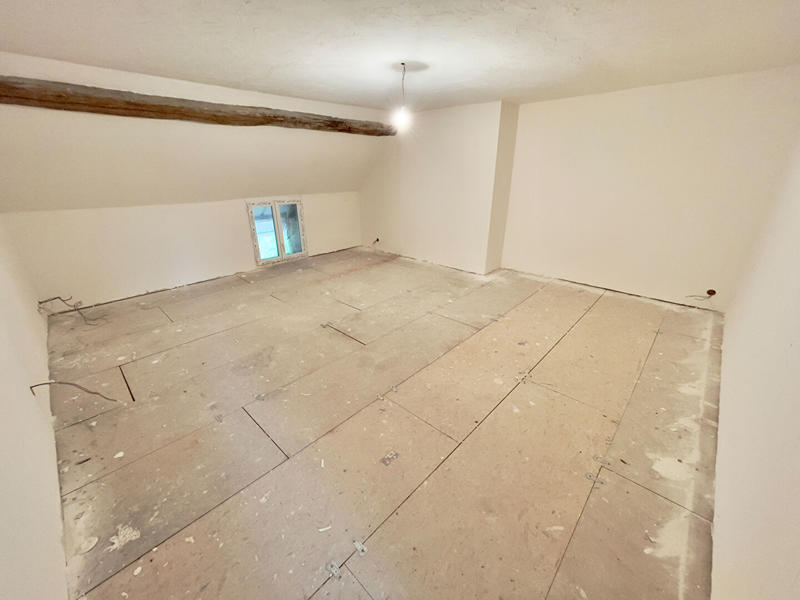 Maison - 230 m² - 5 pièces