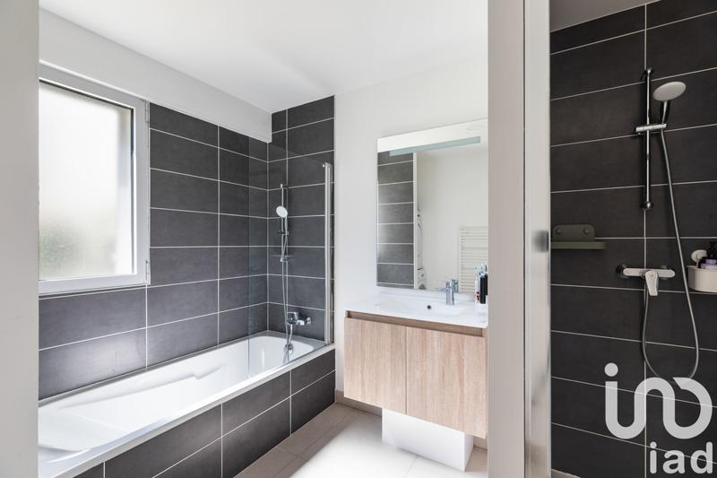 Appartement - 97 m² - 4 pièces