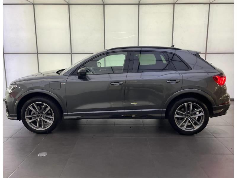 Audi Q3 45 TFSIe 245 ch s tronic 6 s line
