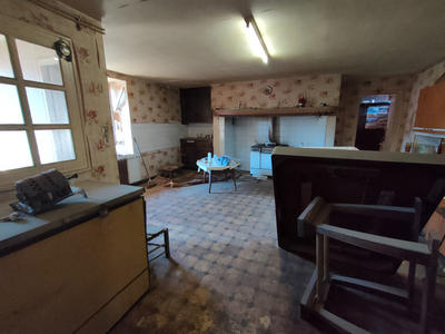 Maison - 93 m² - 4 pièces