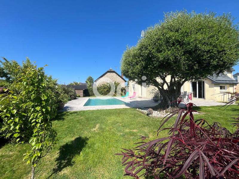 Maison - 185 m² - 5 pièces