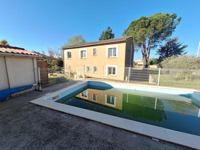 Maison - 136 m² - 6 pièces