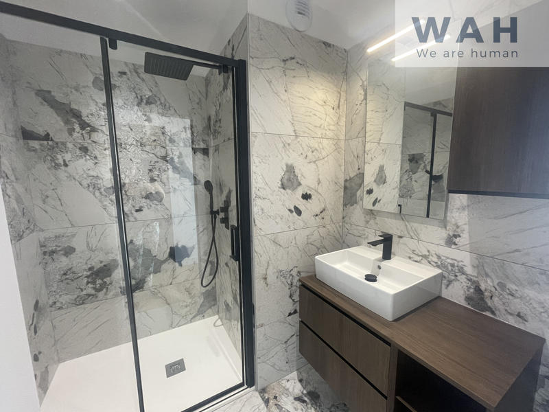 Appartement - 90 m² - 4 pièces