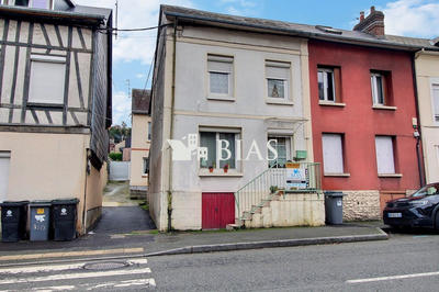 Maison - 67 m² - 3 pièces