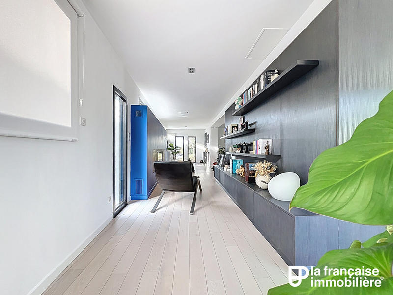 Maison - 168 m² - 8 pièces