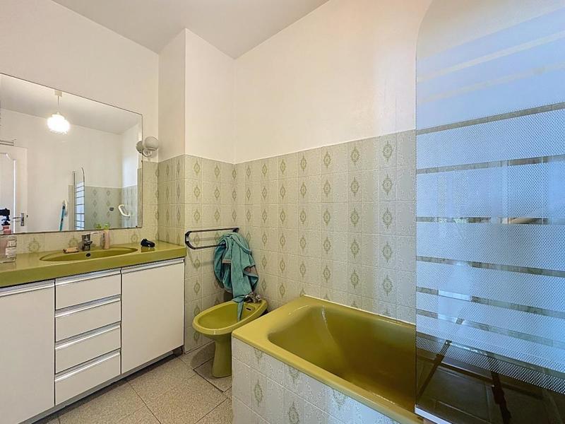 Appartement - 77 m² - 3 pièces