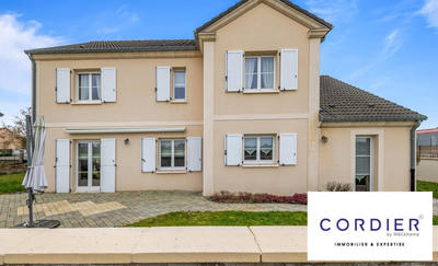 Maison - 181 m² - 8 pièces