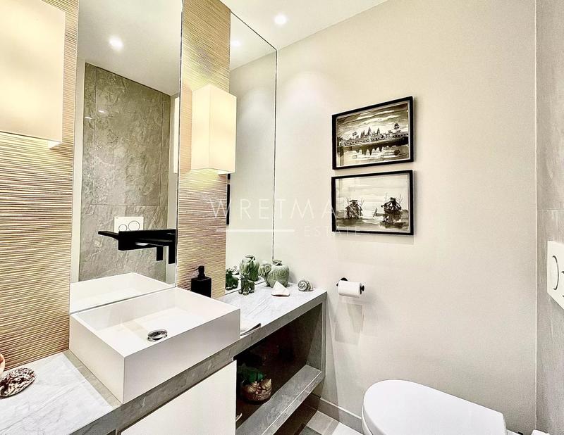 Appartement - 175 m² - 6 pièces