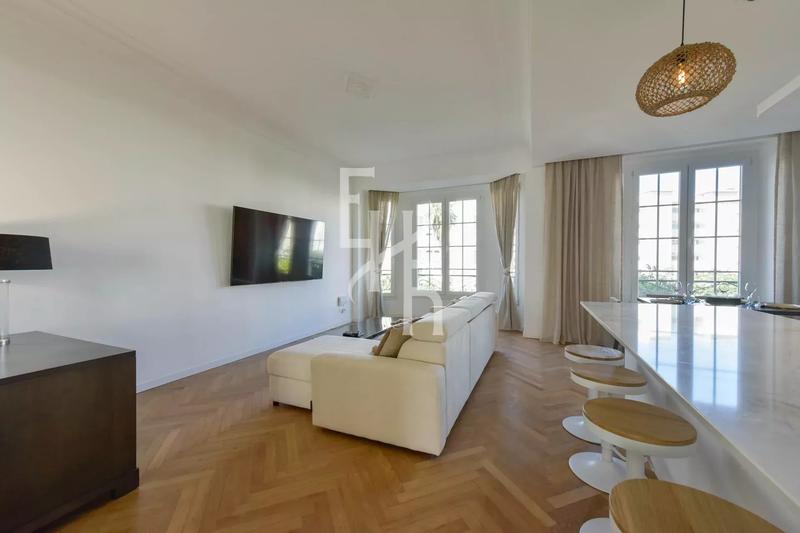 Appartement - 118 m² - 4 pièces