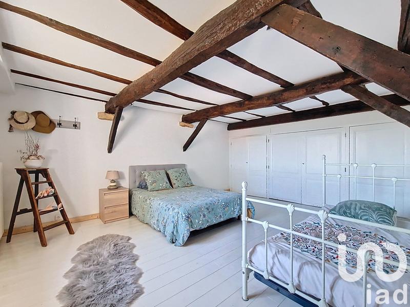 Maison - 327 m² - 9 pièces