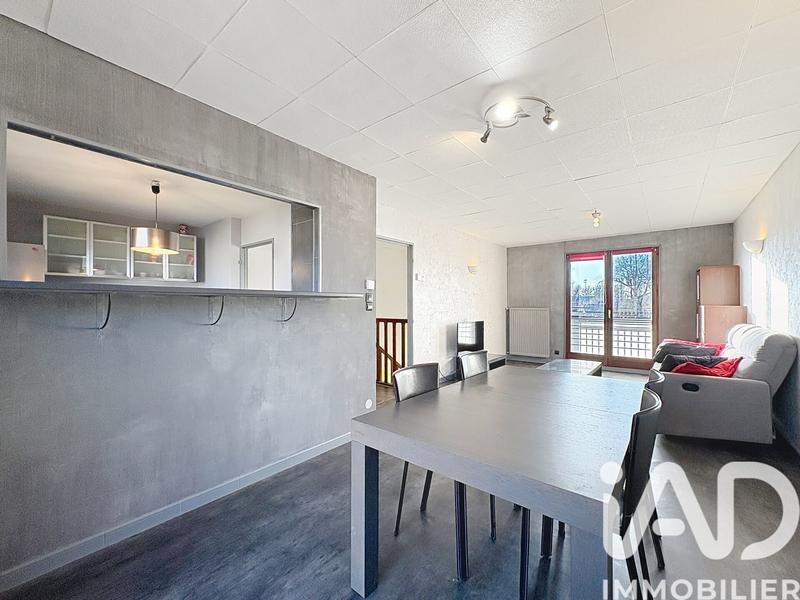 Maison - 90 m² - 5 pièces