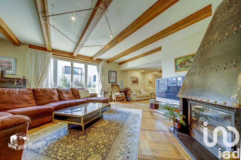 Maison - 444 m² - 12 pièces