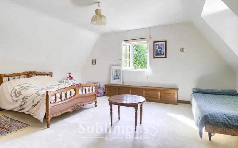 Maison - 283 m² - 9 pièces