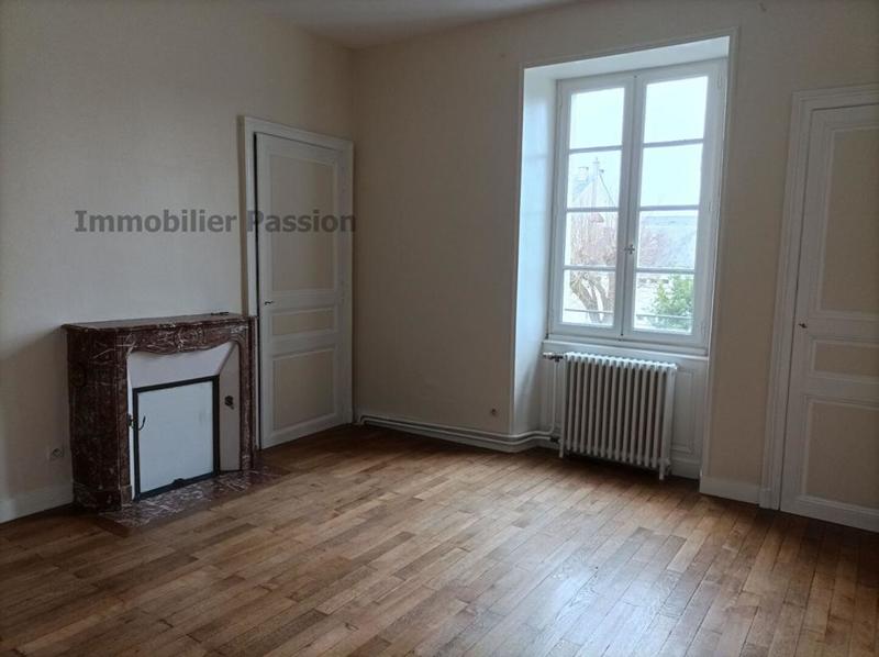 Maison ancienne - 318 m² - 15 pièces