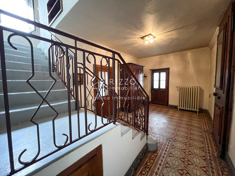 Maison - 192 m² - 8 pièces