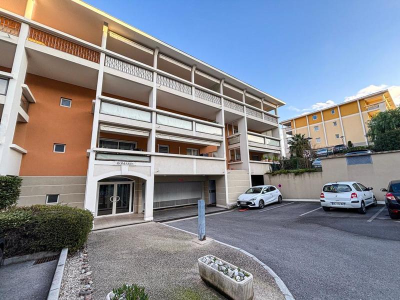 Appartement - 72 m² - 3 pièces