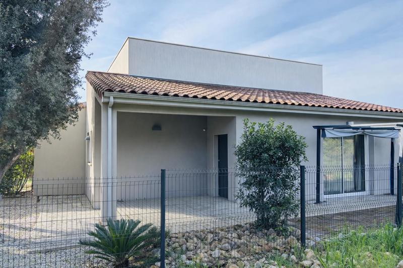 Maison - 98 m² - 5 pièces