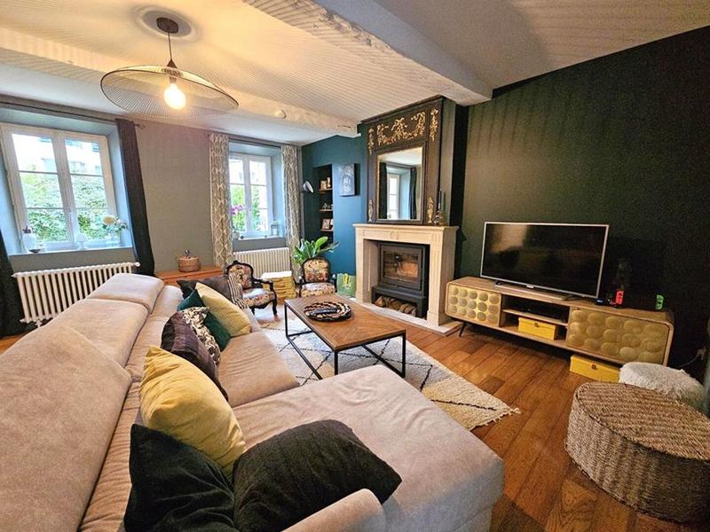 Demeure - 130 m² - 6 pièces