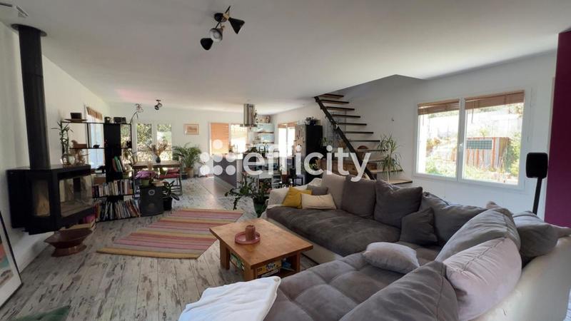 Maison - 130 m² - 4 pièces