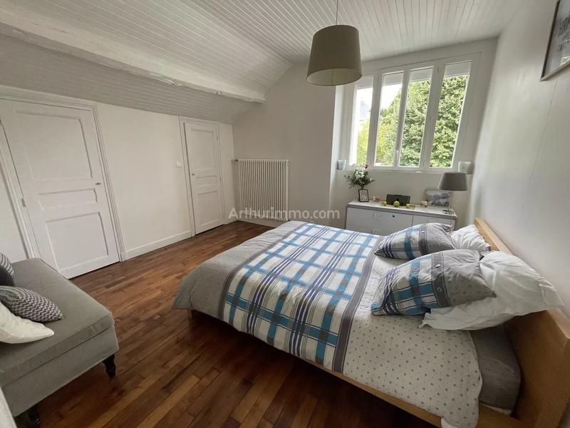 Maison - 204 m² - 8 pièces