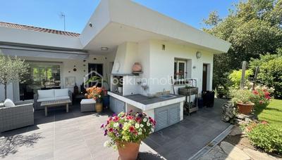 Villa - 140 m² - 4 pièces