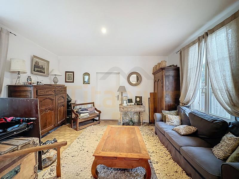 Maison - 141 m² - 6 pièces