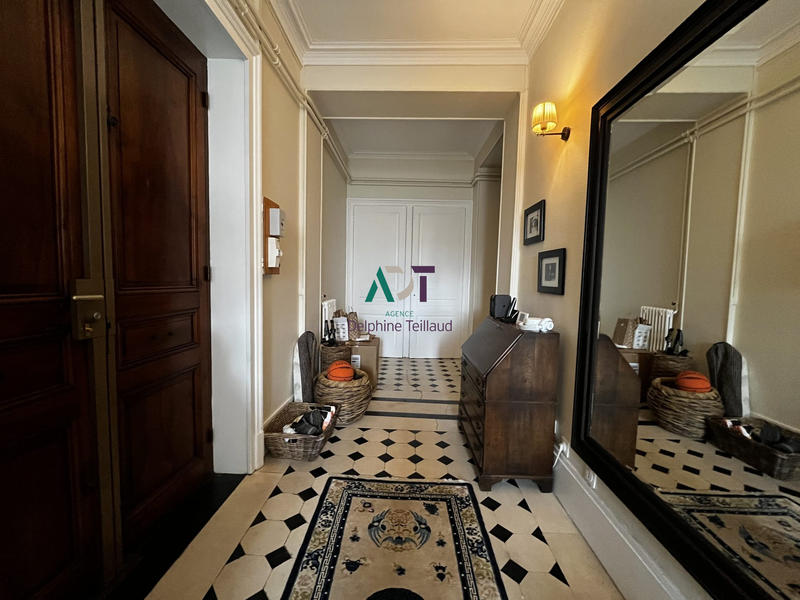 Appartement - 146 m² - 5 pièces