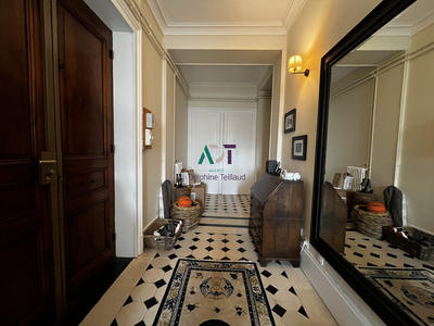 Appartement - 146 m² - 5 pièces