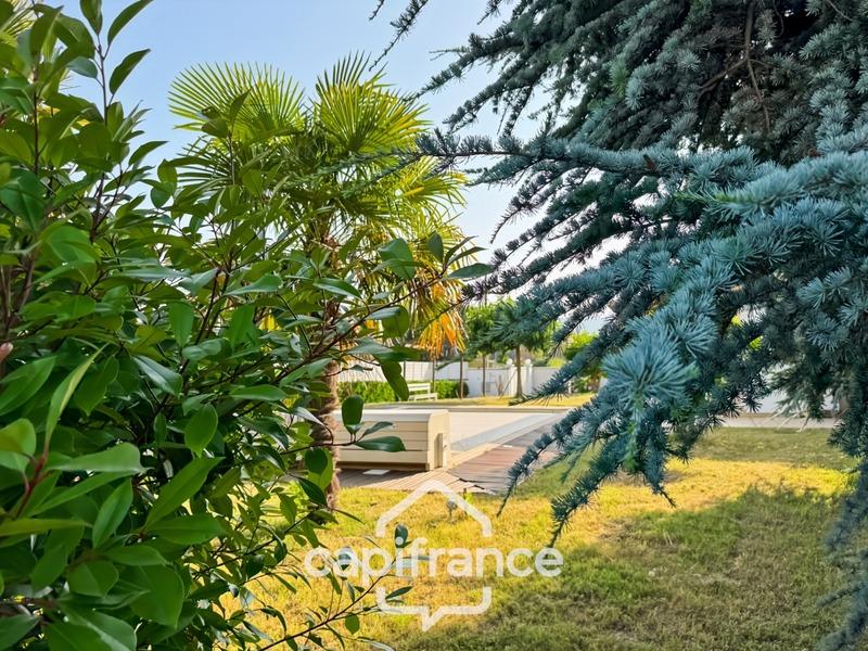 Maison - 99 m² - 6 pièces