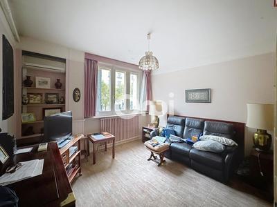 Appartement - 110 m² - 6 pièces