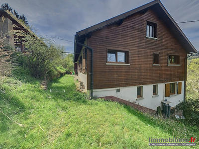 Maison - 272 m² - 9 pièces