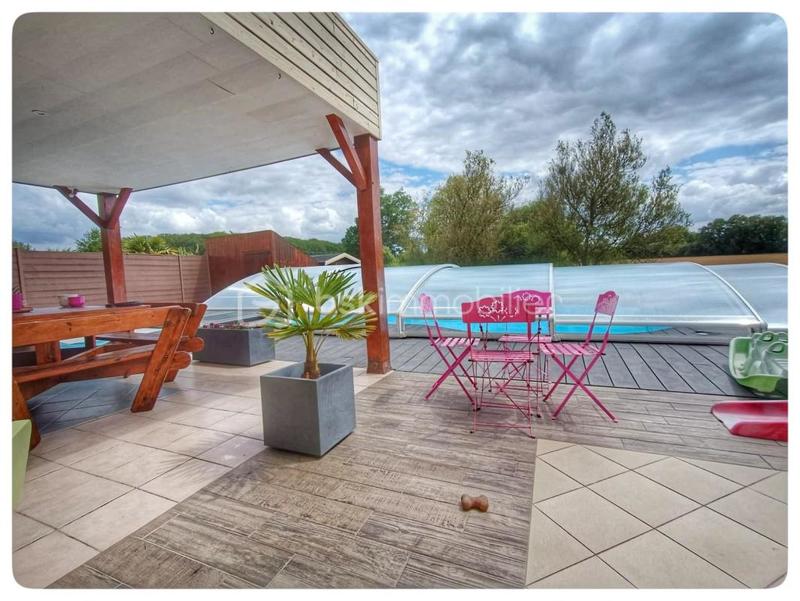 Pavillon - 150 m² - 6 pièces