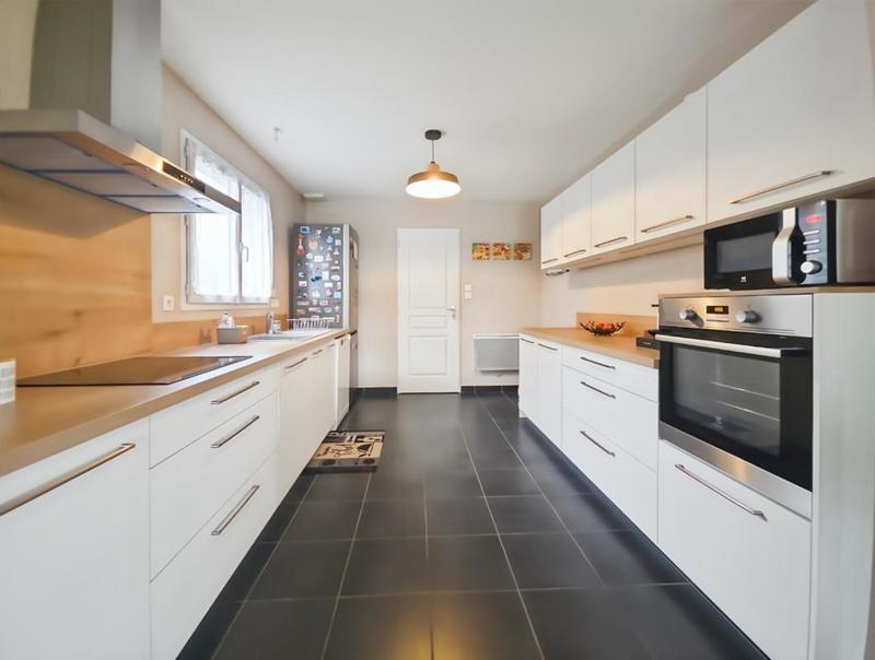 Maison - 102 m² - 6 pièces