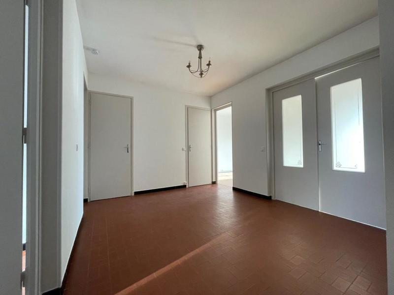 Appartement - 77 m² - 3 pièces