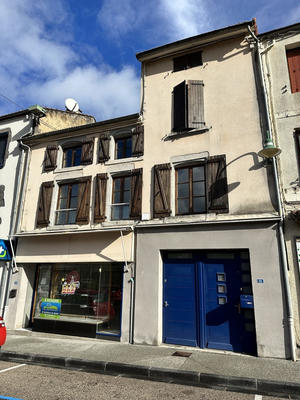 Maison - 235 m² - 8 pièces