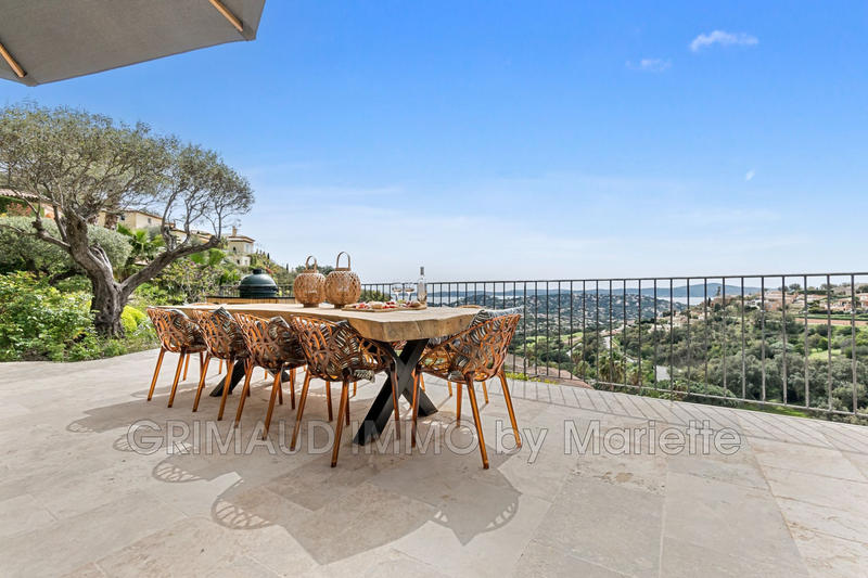 Villa - 250 m² - 7 pièces