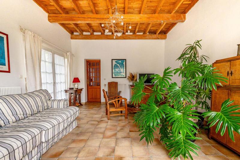 Maison - 208 m² - 6 pièces