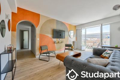 Chambre - 13 m² - 1 pièce