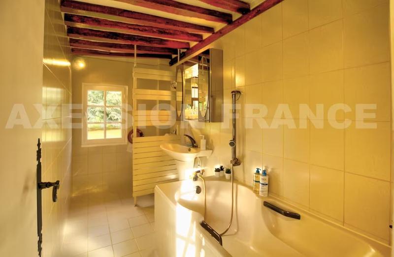 Maison - 96 m² - 7 pièces