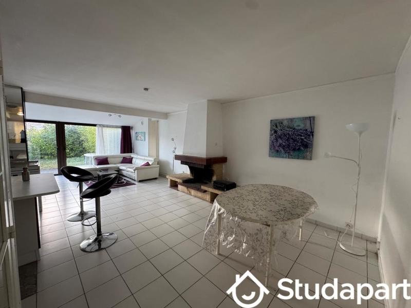 Chambre - 13 m² - 1 pièce