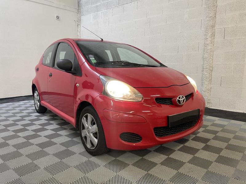 Toyota Aygo 5 Portes 1.0 VVTi 68ch Confort - Garantie 6 Mois