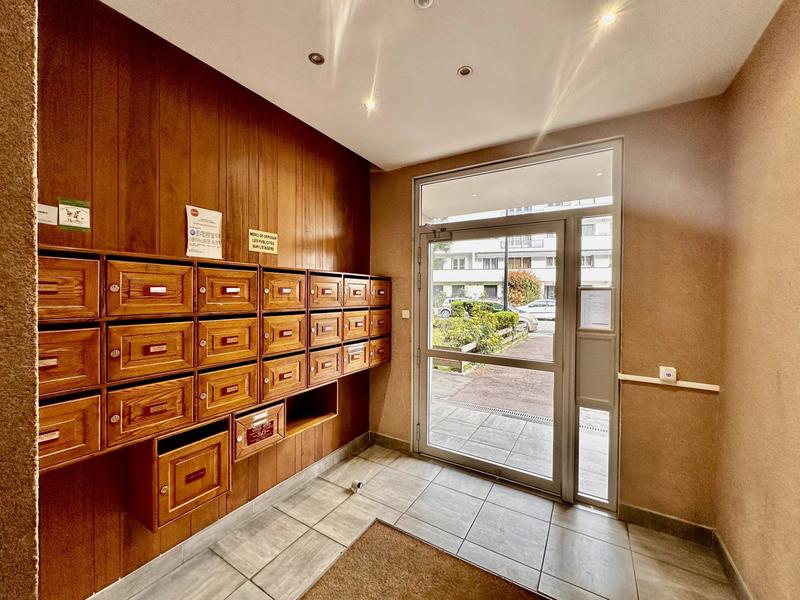 Appartement - 110 m² - 5 pièces