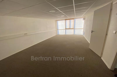 Bureau - 158 m²