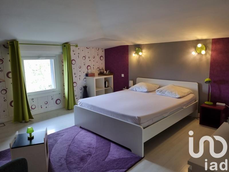 Maison - 305 m² - 10 pièces