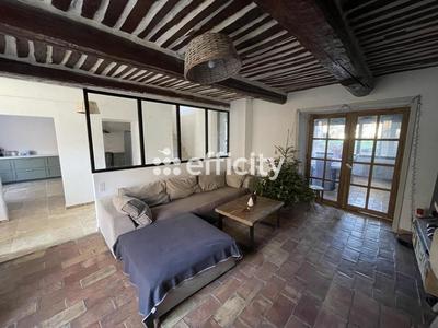 Maison - 207 m² - 8 pièces