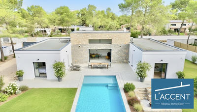 Maison - 199 m² - 8 pièces