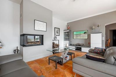 Villa - 252 m² - 9 pièces